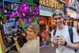 Shinjuku Cosmos Pachinko interior